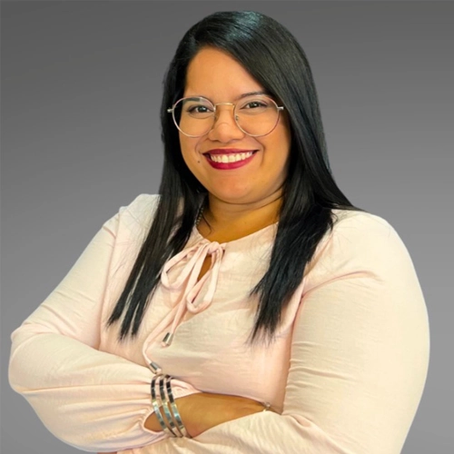 Samantha Noguera, Media Buyer de Real y Medio, especialista en campañas de publicidad digital y Meta Ads en Yucatán.